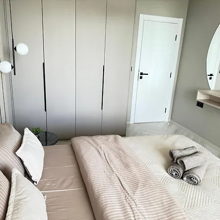 Kristin's * ブルガス